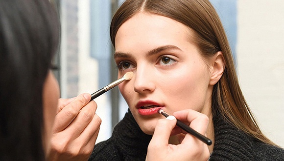 时尚每一刻精彩视频,时尚就在一瞬间图片