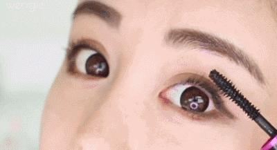 从朋克妆到野生眉，舒淇《侠盗》换“四张脸”！