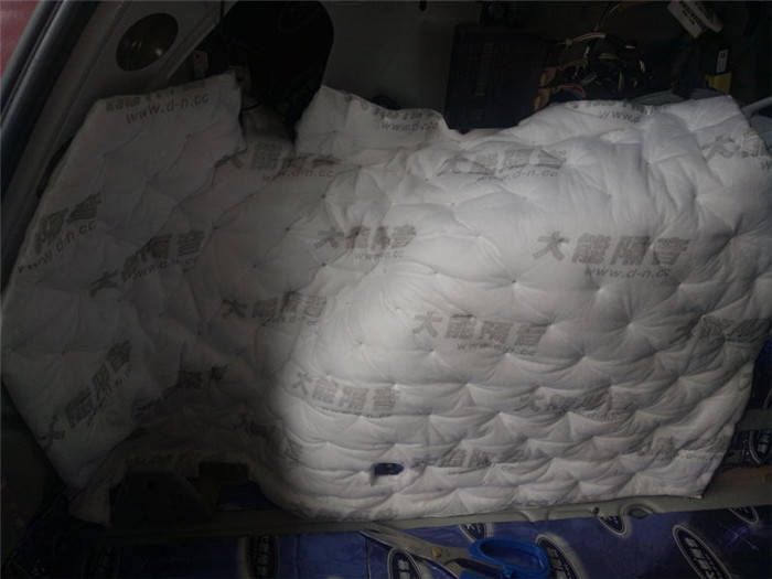 西亚特LENO全车大能隔音私享静谧驾车舒适“头等舱”