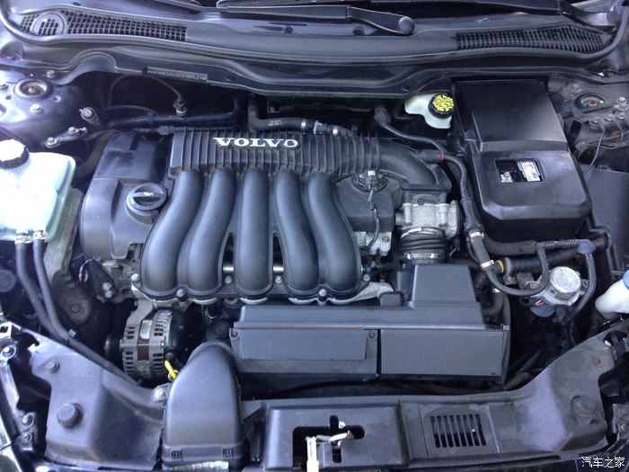 沃尔沃轿车15-20万左右内饰,沃尔沃s40四缸2.0驾驶感受
