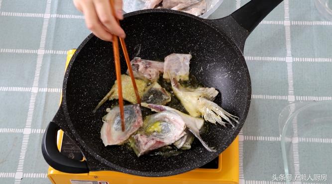 张亮砂锅鱼头煲,张亮中餐厅鱼汤的做法