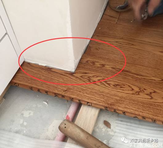 工地直播间施工视频,木地板施工现场视频