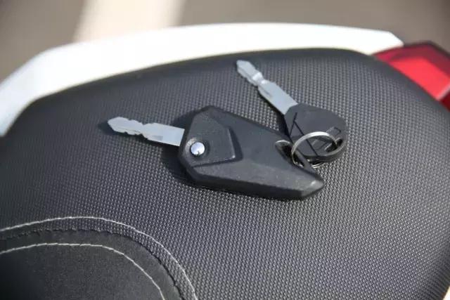 小幽灵ad125摩托评测,小幽灵ad125摩托车