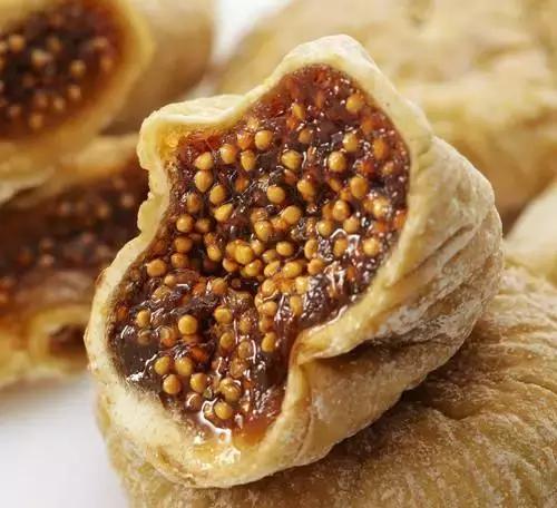 每个果子里都藏着一只蜜蜂！你认识这种无所不能的“神物”吗