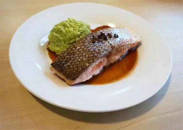 这些美食真的值得去尝试做一回,食戟之灵最难做的美食