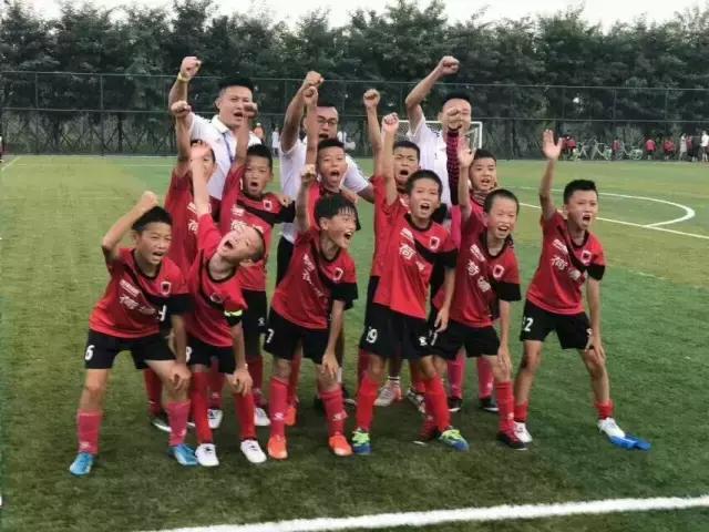 足球小将夺冠,株洲足球小将夺冠