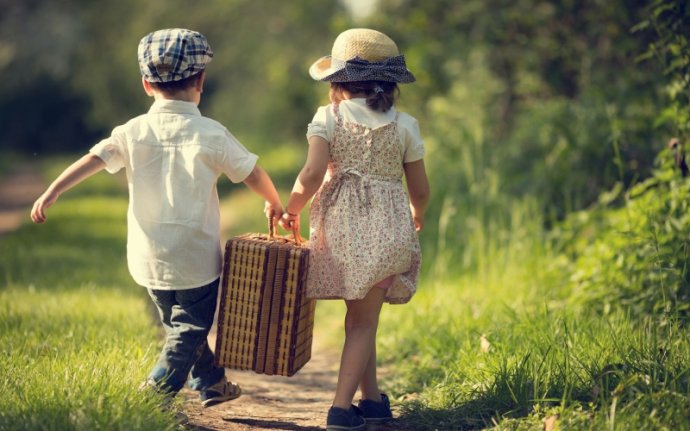 虐心言情青梅竹马,青梅竹马一起长大的情侣文推荐