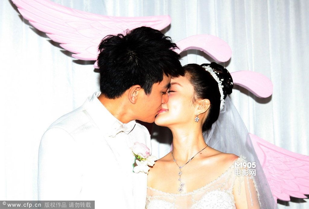 赵又廷夫妇秀恩爱视频,赵又廷和周杰伦吻戏