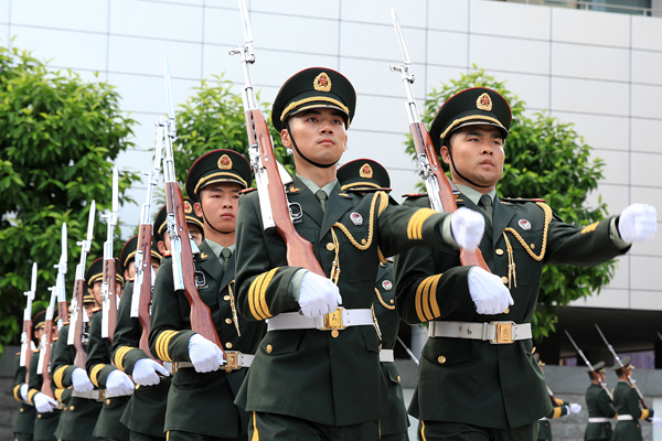 新会武警抗击天鸽,驻澳部队天鸽