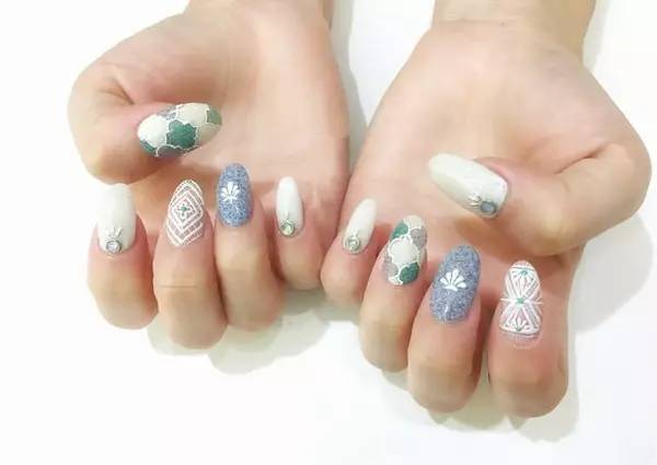 打个赌！看完这100款时髦美甲，你会种下一片草原