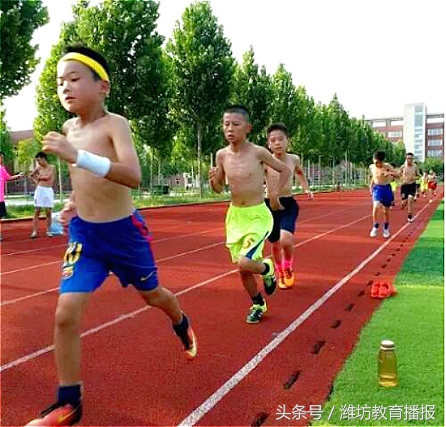 厉害了足球少年,厉害的足球小将