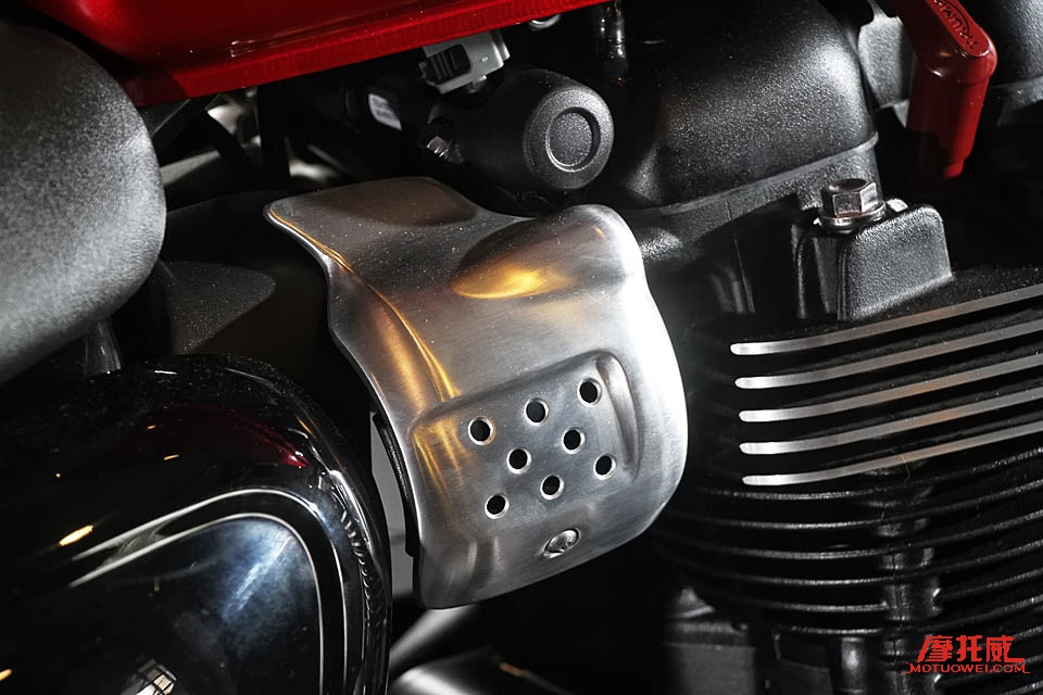 凯旋bonneville1200,凯旋bonneville红色