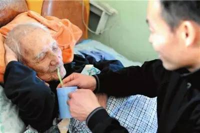 马未都讲人伦关系,马未都讲人要有人伦道德