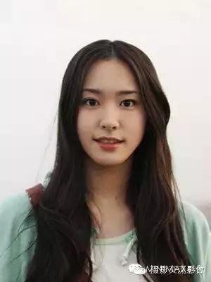 拍照怎么笑得好看又自然不露牙,拍照时如何笑得更好看更自然