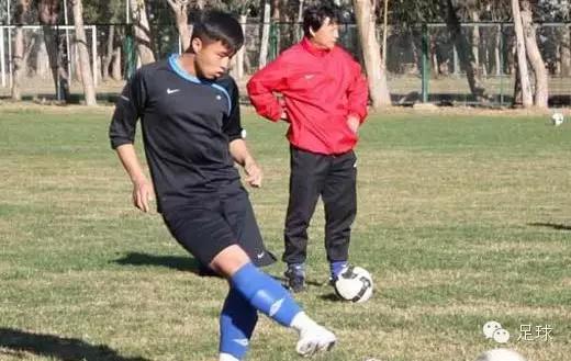 足球新手必须练什么,足球u8基本功训练视频教程