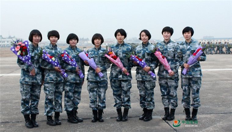 A4腰？听听空军“女神”怎么说