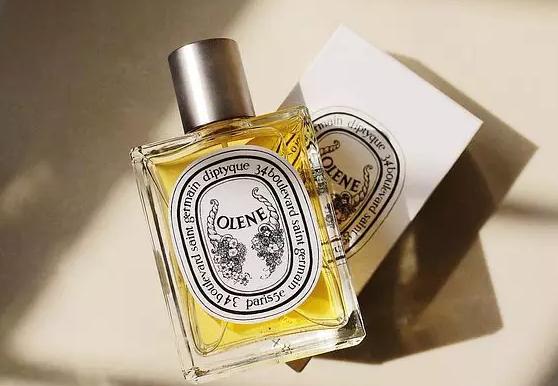 怎样找对适合自己的香水,有品位的女人喜欢什么味的香水