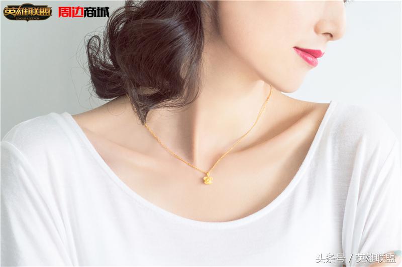 英雄联盟周边提伯斯熊,提伯斯熊足金挂件