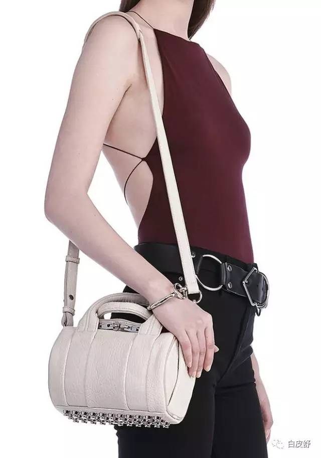 这些“花瓶包”并不好背，其实你默默忍受了好久