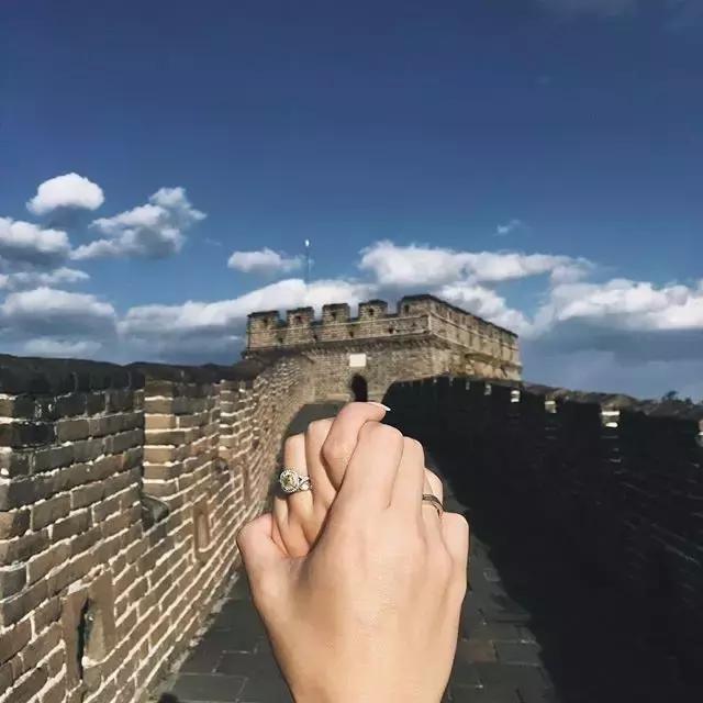 他的朋友圈里都是她,你的朋友圈全是她的照片