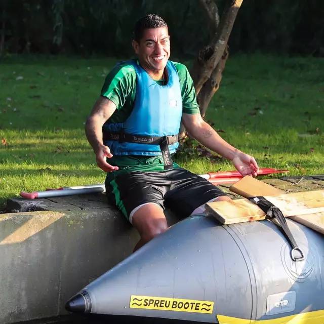 海外拉练日记(二):自制皮划艇大赛high翻全队附海量图集