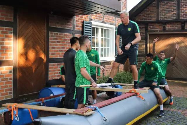 海外拉练日记(二):自制皮划艇大赛high翻全队附海量图集