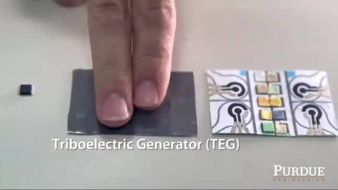 美科学家开发“自供电”的新型纸基医疗诊断装置！