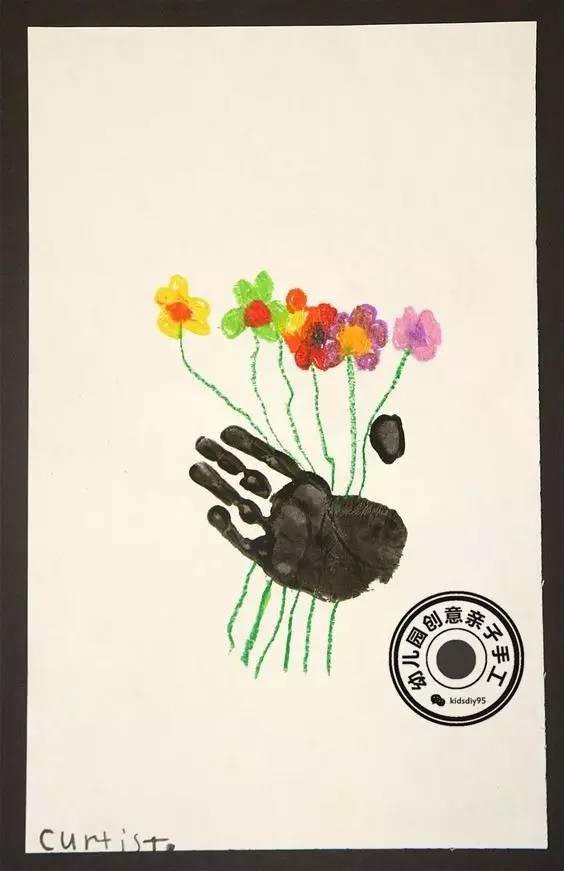 手工作品小花粘贴画幼儿园,手掌涂鸦创意画幼儿园