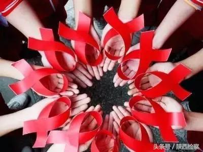 艾滋病考生考上大学，同学“接受不了这样的室友”怎么办？