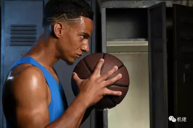 尼康d850选择首次曝光,尼康d850配85mm1.4还是105mm1.4