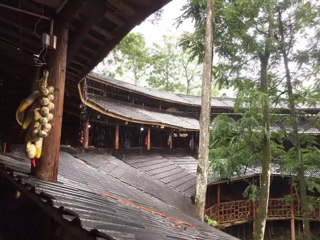 南宝山免费露营耍水,南宝山林海营地有什么耍的