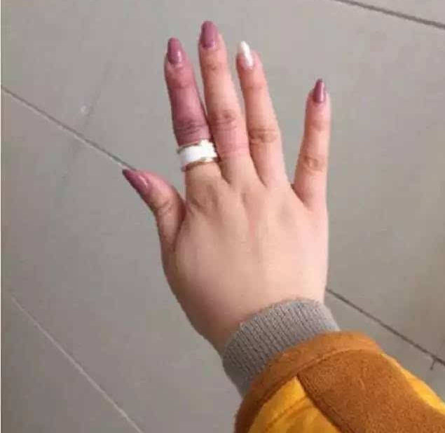 薛之谦搞笑吃鸡,薛之谦吃鸡段子完整版