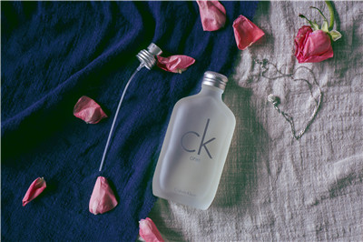 什么味道的香水约会适合,约会香水怎么喷