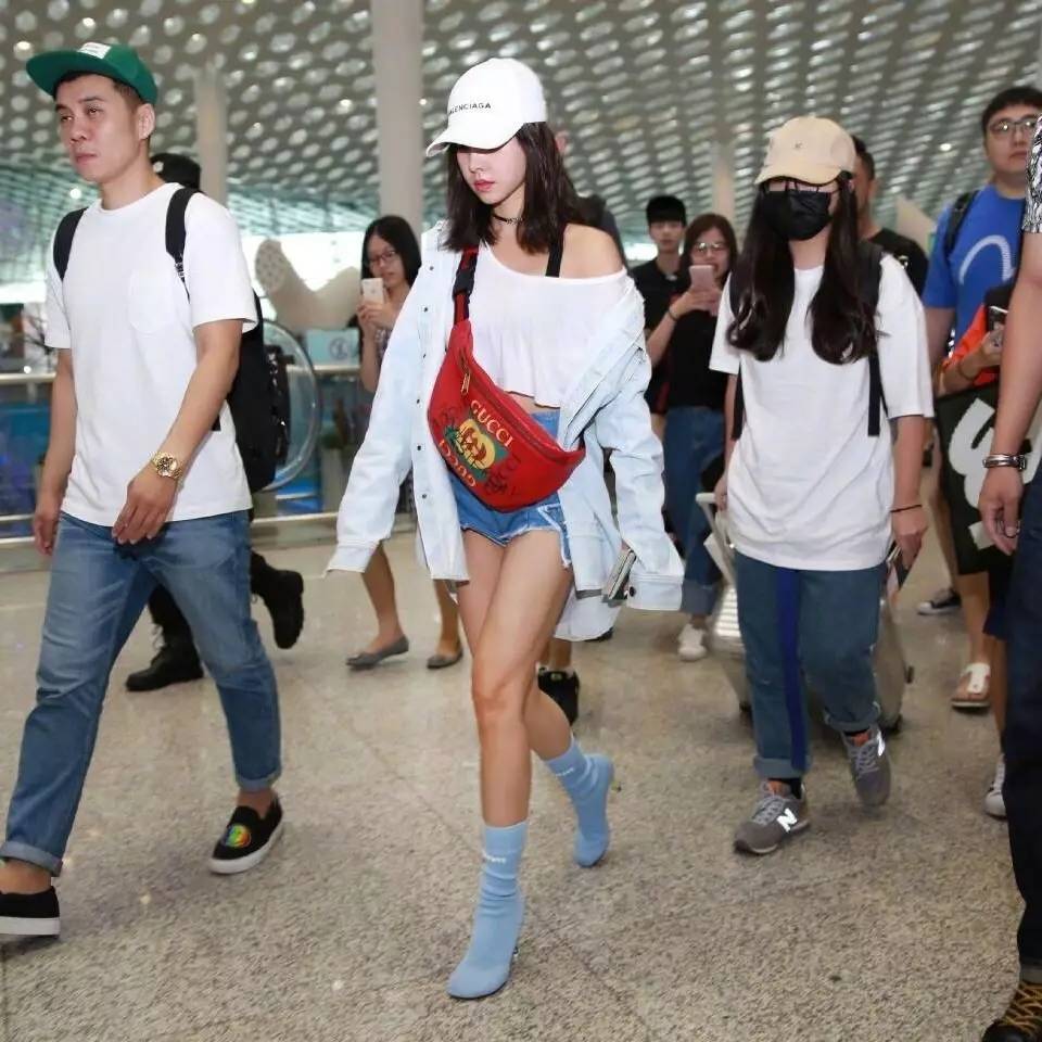 不要瞎跟风，别人背起来时髦的腰包你背上可能会变成售票员大婶！