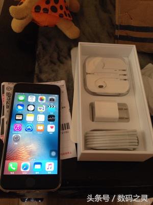 1899新买的iPhone6splus到了，直播开箱