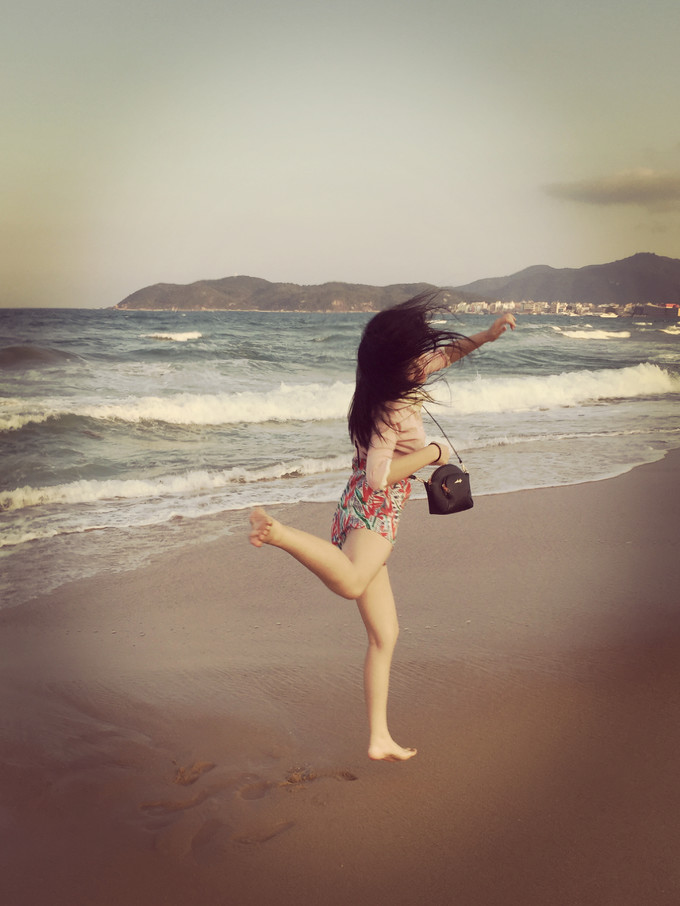 带着妈妈享受三亚的海