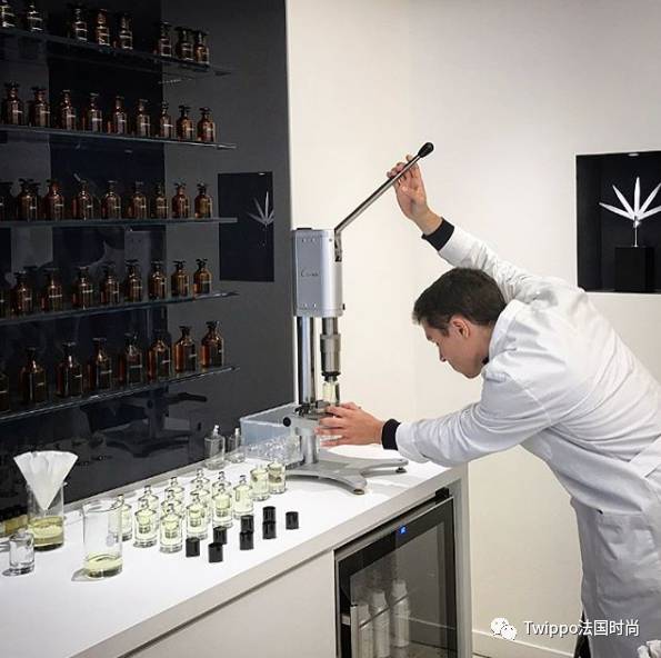 法国女人必买的香水,法国女人最爱用的香水