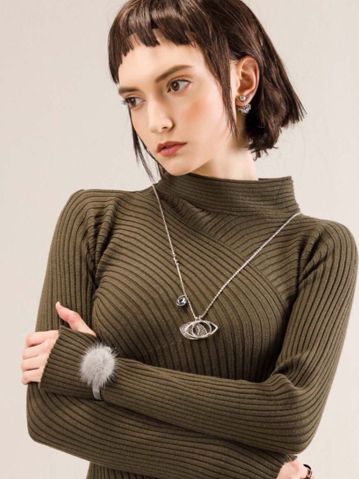 那些各种各样的耳钉,戴在小耳朵上的耳钉推荐