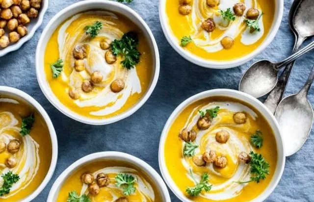 大姨妈期间惹女朋友生气怎么哄,大姨妈怎么缓解情绪