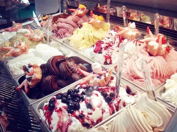 普京深陷俄罗斯冰淇淋无法自拔?八一八各国奇葩冰淇淋