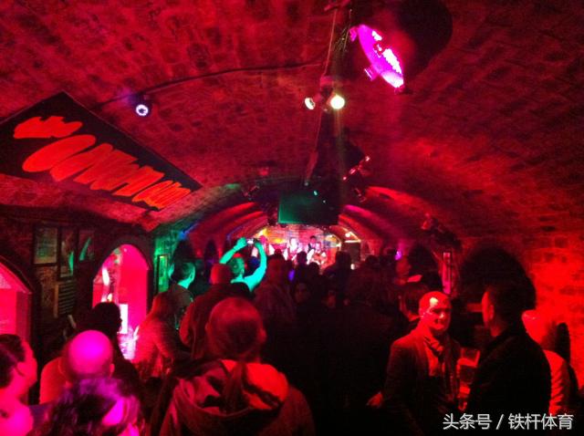 安菲尔德奇迹合唱你永远不会独行,安菲尔德永不独行