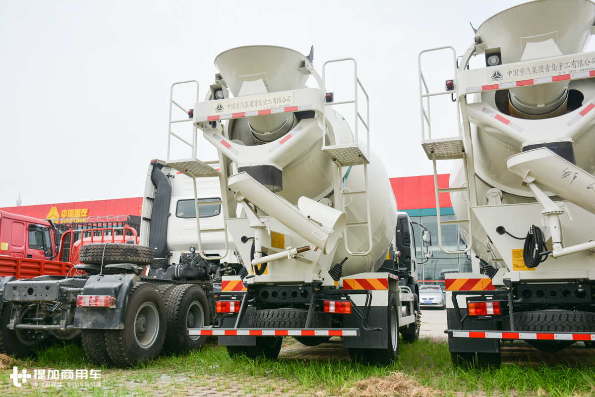 轻卡蓝牌搅拌车,商用混凝土搅拌车多少钱一台