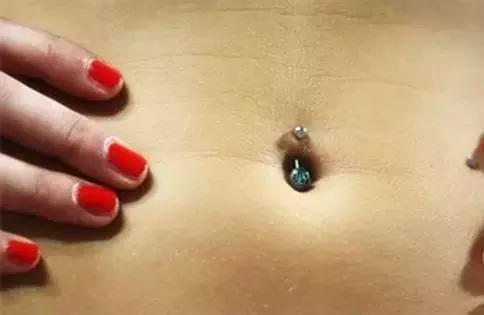 肚脐眼隐藏的秘密,肚脐眼的泥为什么不能抠