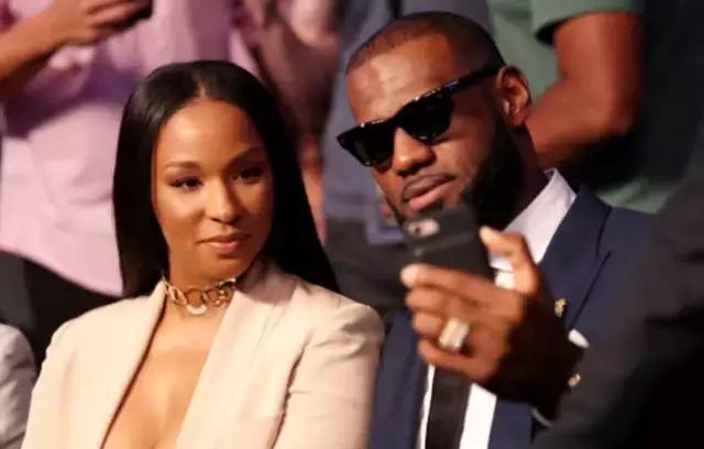 从高中到现在,詹姆斯遇到这么多女人,最后还是和初恋在一起