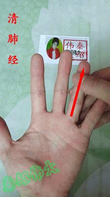 宝宝断奶晚上总是又哭又闹,几个小方法教你让宝宝安静下来!