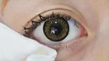 睫毛怎么刷最自然好看,超有用的涂睫毛小窍门