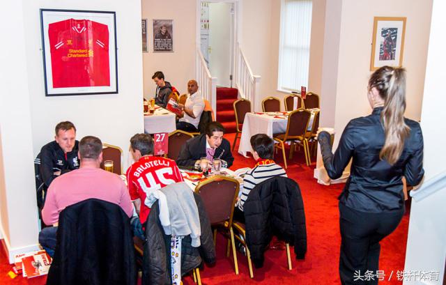 安菲尔德奇迹合唱你永远不会独行,安菲尔德永不独行