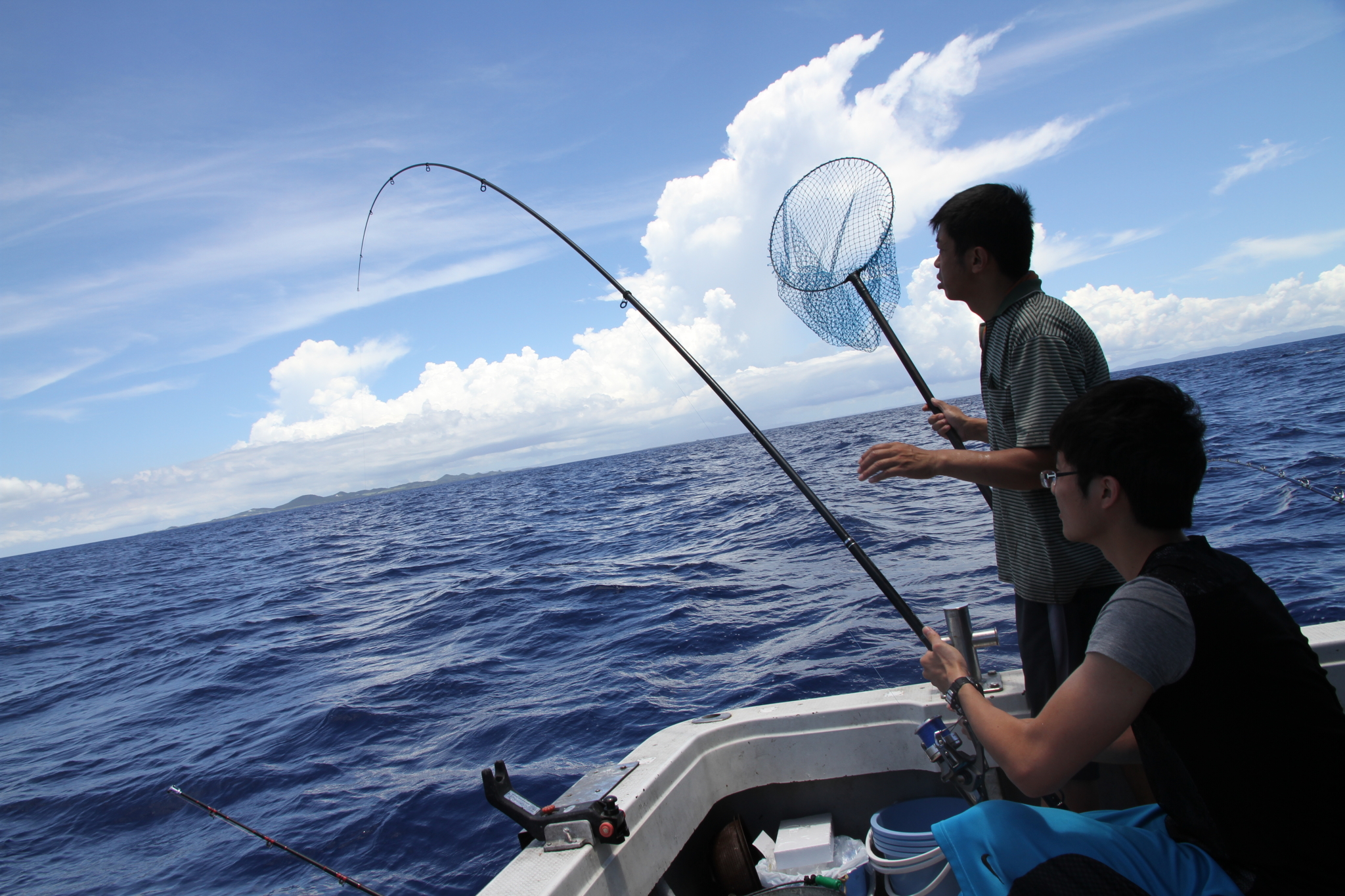 钓鱼竿竿稍断了怎么处理,鱼竿手把节断竿修复最简单方法