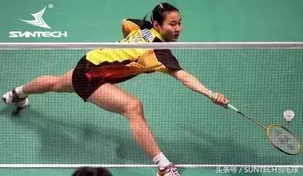 怎么加快羽毛球球速,如何加快打球速度羽毛球