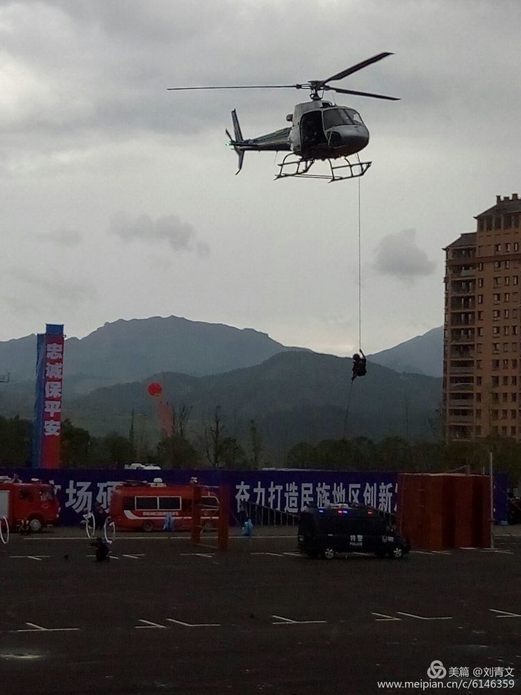 2019瓮安反恐演练,黔东南特警反恐演练视频